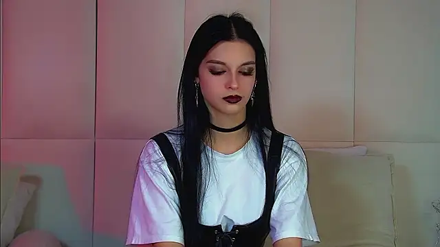 BeverlyMost online show from 03.18.26