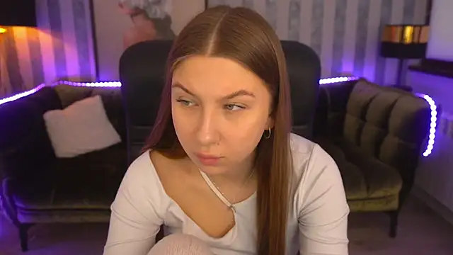 Snapshot of AureliaBliss_ chatting on 02.05.25 AureliaBliss online show from 02.05.25