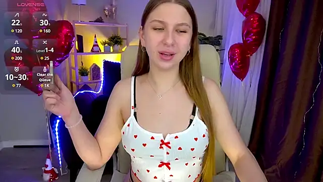 Snapshot of AureliaBliss_ chatting on 02.18.25 AureliaBliss online show from 02.18.25