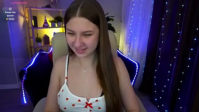 Snapshot of AureliaBliss_ chatting on 02.28.25 AureliaBliss online show from 02.28.25