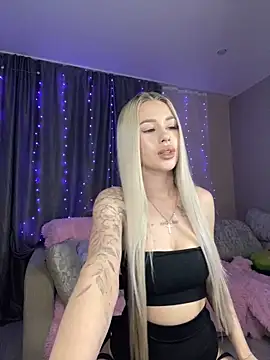Tiffany Kissss online show from 02.26.25