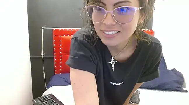 ShairaMarss online show from 01.31.25