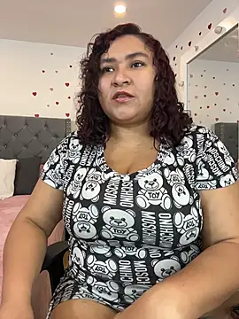Snapshot of KarlaWild chatting on 04.29.26 KarlaWild online show from 04.29.26
