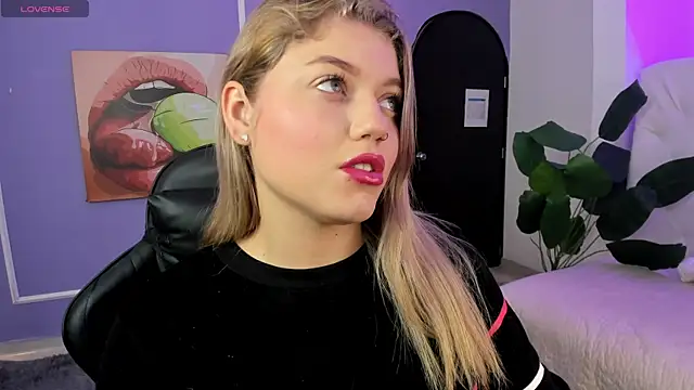 alaia greyy online show from 11.25.25