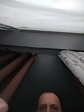 MaxDevilWhite online show from 12.18.25