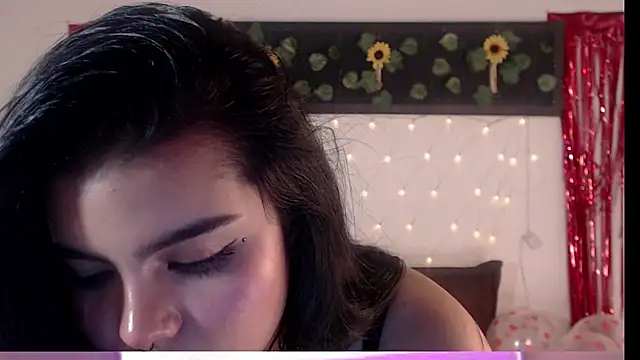 saray  jones online show from 02.14.25