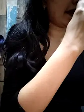 Snapshot of cute_IndianBabe chatting on 06.27.26 cute IndianBabe online show from 06.27.26