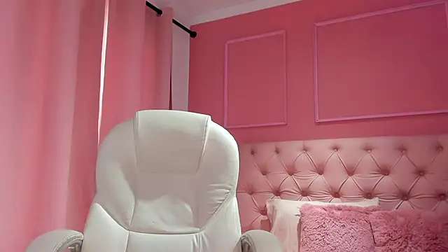 Snapshot of Alezzandro_ chatting on 01.27.25 Alezzandro online show from 01.27.25