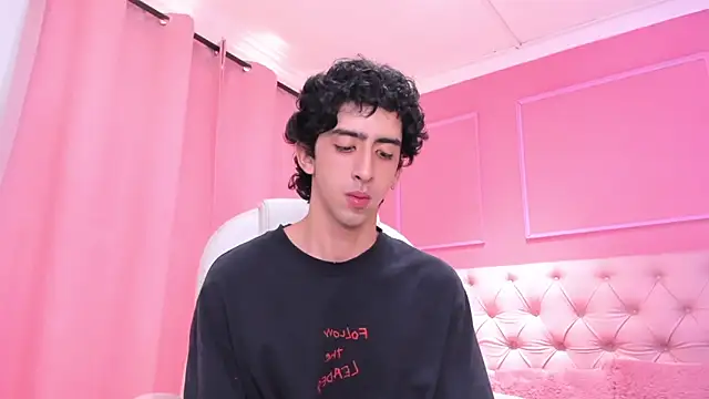 Snapshot of Alezzandro_ chatting on 02.03.25 Alezzandro online show from 02.03.25