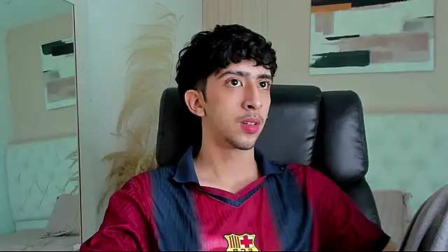 Snapshot of Alezzandro_ chatting on 10.09.25 Alezzandro online show from 10.09.25