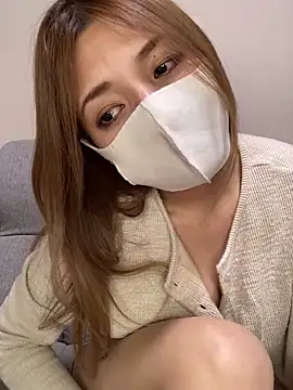 Snapshot of anchan69 chatting on 02.27.25 anchan69 online show from 02.27.25