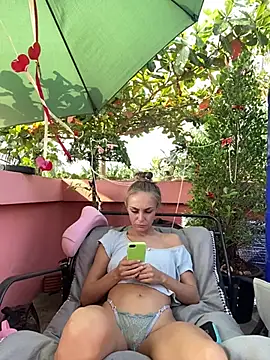 Snapshot of White_Lu chatting on 02.16.26 White Lu online show from 02.16.26