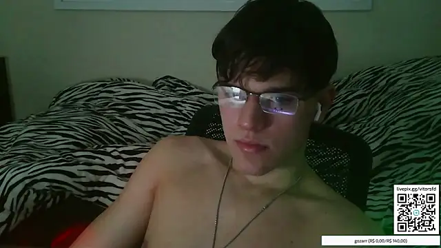 Snapshot of vitorsafado19 chatting on 10.11.25 vitorsafado19 online show from 10.11.25