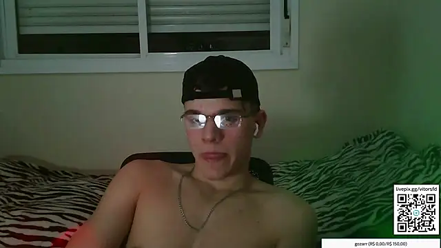 Snapshot of vitorsafado19 chatting on 11.05.25 vitorsafado19 online show from 11.05.25