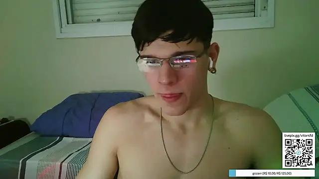 Snapshot of vitorsafado19 chatting on 04.14.26 vitorsafado19 online show from 04.14.26