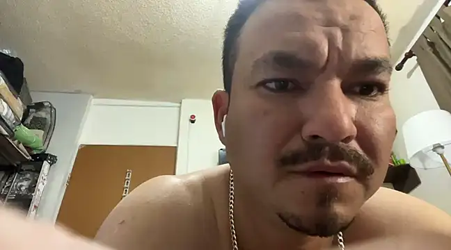 Snapshot of paullliliu chatting on 01.23.25 paullliliu online show from 01.23.25