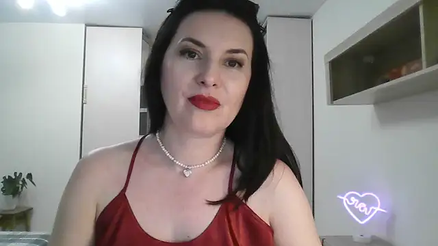 Victoria Glam online show from 01.23.25