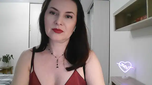 Victoria Glam online show from 02.01.25