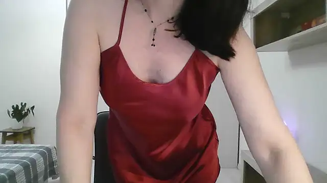 Victoria Glam online show from 02.10.25