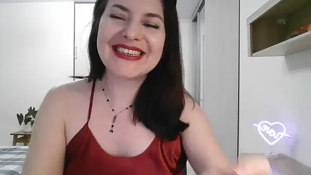 Victoria Glam online show from 03.03.25