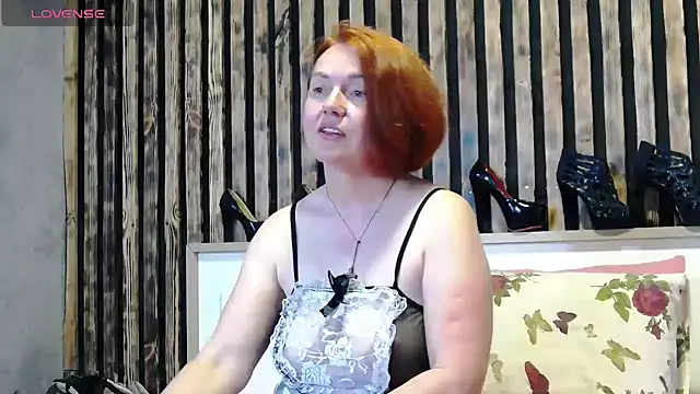 Snapshot of Alis_Lovi chatting on 05.18.26 Alis Lovi online show from 05.18.26