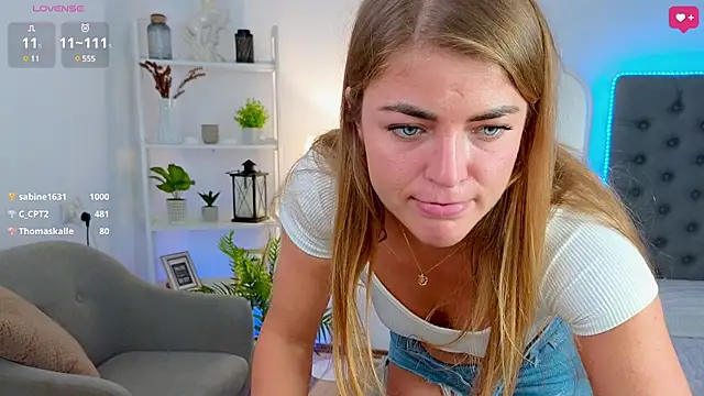 Donna Sun online show from 03.13.25