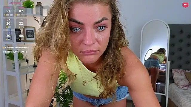 Donna Sun online show from 09.28.25