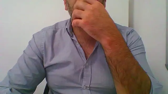 Snapshot of _tuga_man_ chatting on 09.22.25  tuga man  online show from 09.22.25