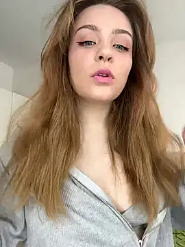 MiaM00N online show from 03.11.25