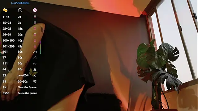 Snapshot of GerberaBlooms77 chatting on 03.08.25 GerberaBlooms77 online show from 03.08.25