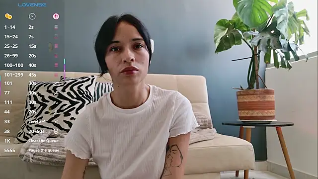 Snapshot of GerberaBlooms77 chatting on 03.21.25 GerberaBlooms77 online show from 03.21.25