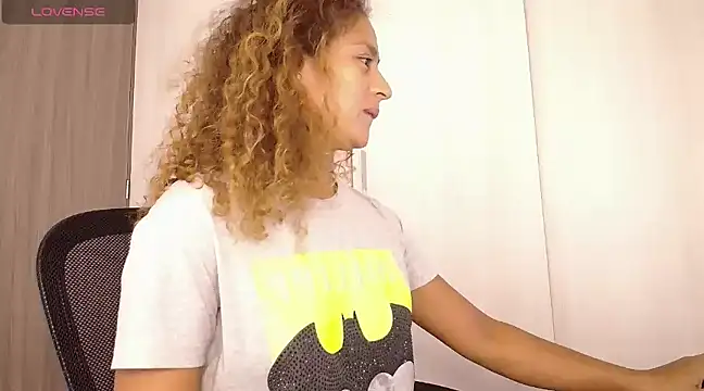 Zoedaniels online show from 01.30.25