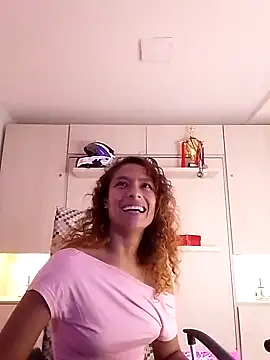 Zoedaniels online show from 02.27.25