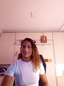 Zoedaniels online show from 03.04.25