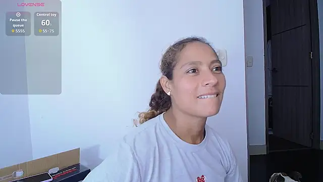 Zoedaniels online show from 10.24.25