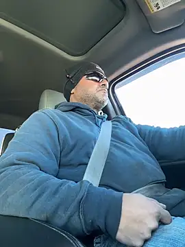 luiriv04 online show from 01.23.25