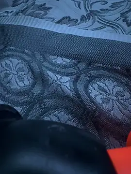 luiriv04 online show from 02.28.25