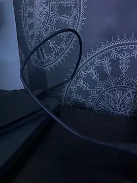 luiriv04 online show from 03.23.25