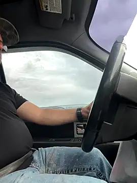 luiriv04 online show from 09.27.25