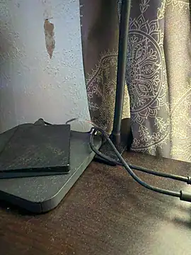 luiriv04 online show from 10.04.25