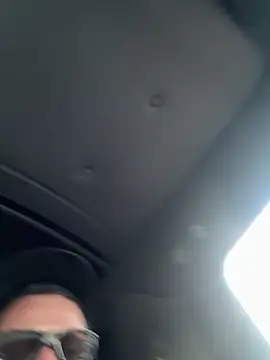 luiriv04 online show from 10.24.25