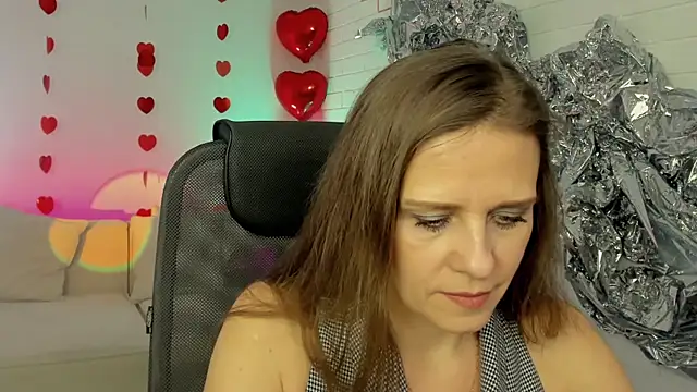 EmiliaBedy online show from 02.18.25