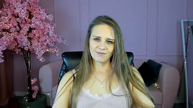 EmiliaBedy online show from 02.24.25