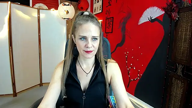 EmiliaBedy online show from 10.16.25