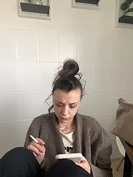 bunnythetailor online show from 02.19.25