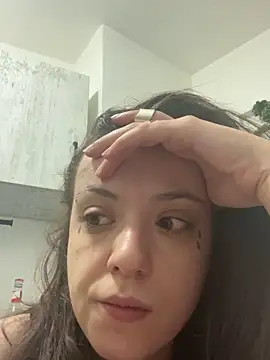 bunnythetailor online show from 11.27.25