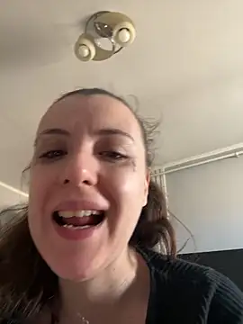 bunnythetailor online show from 03.09.26