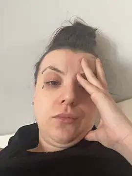 bunnythetailor online show from 04.08.26