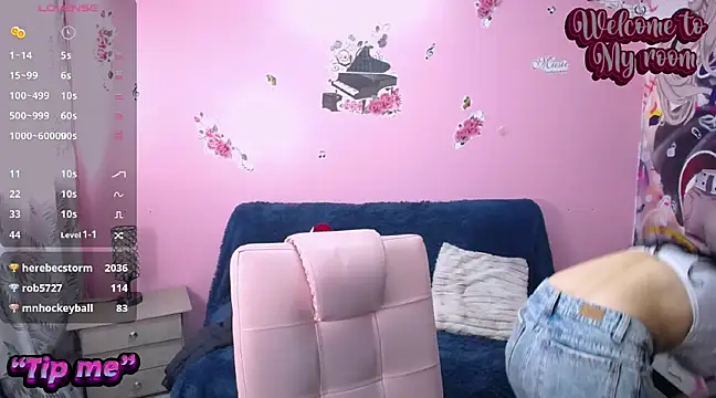 Snapshot of Sofii_cutee chatting on 01.25.25 Sofii cutee online show from 01.25.25