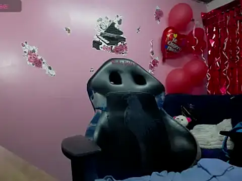 Snapshot of Sofii_cutee chatting on 02.20.25 Sofii cutee online show from 02.20.25